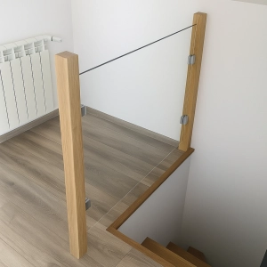 Uchwyt do szkła NIERDZEWNY 45x45 mm